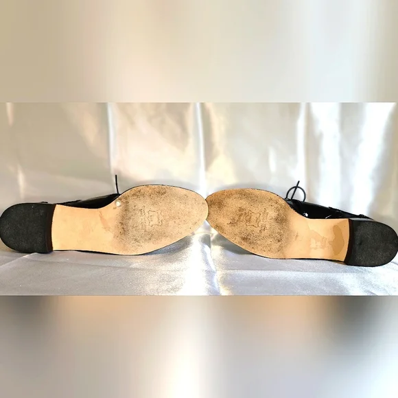 STUART WEITZMAN BLK PATENT LEATHER LOAFERS WITH SIDE CUTOUT SIZE 7 - Picture 11 of 12